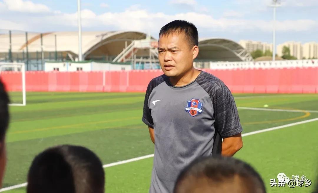 姊呭窞鎸煄闈掕鏈堣禌,鑱屼笟姊槦瓒崇悆闈掕