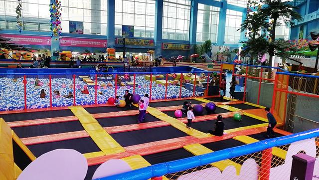 开一家蹦床公园投资多少钱,蹦床公园投资成本分析