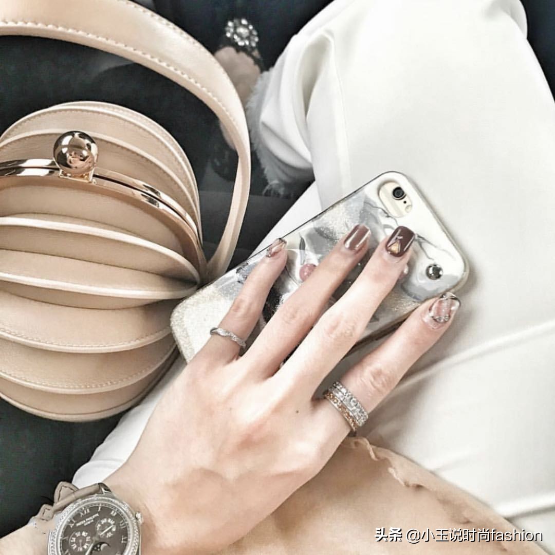 戒指男女戴法和意义十个手指,男女戒指的正确戴法图解
