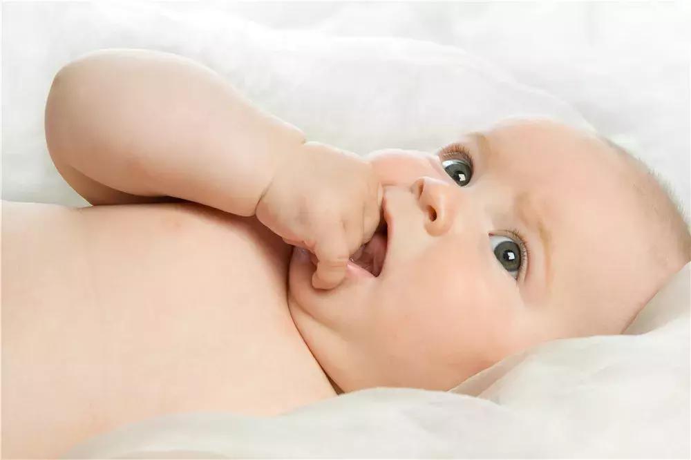 宝宝鼻塞怎么治小妙招,宝宝长期鼻塞怎么办小妙招