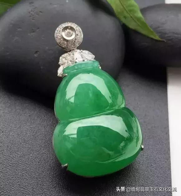 翡翠雕刻房子造型寓意,翡翠雕刻蚂蚁和虫子寓意