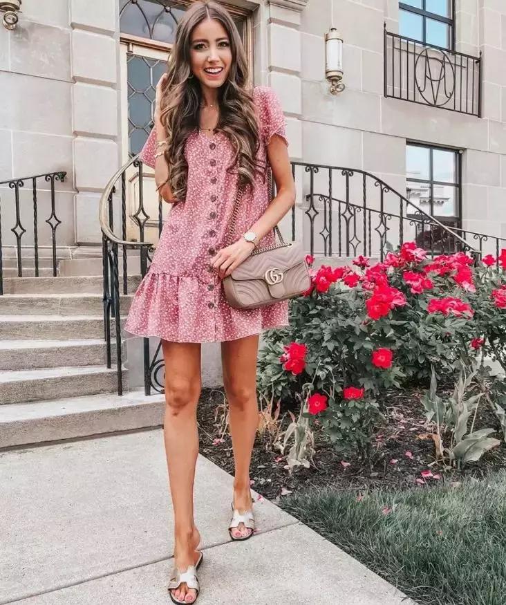 泫雅、迪丽热巴、关晓彤的印花裙，谁的品味更好？