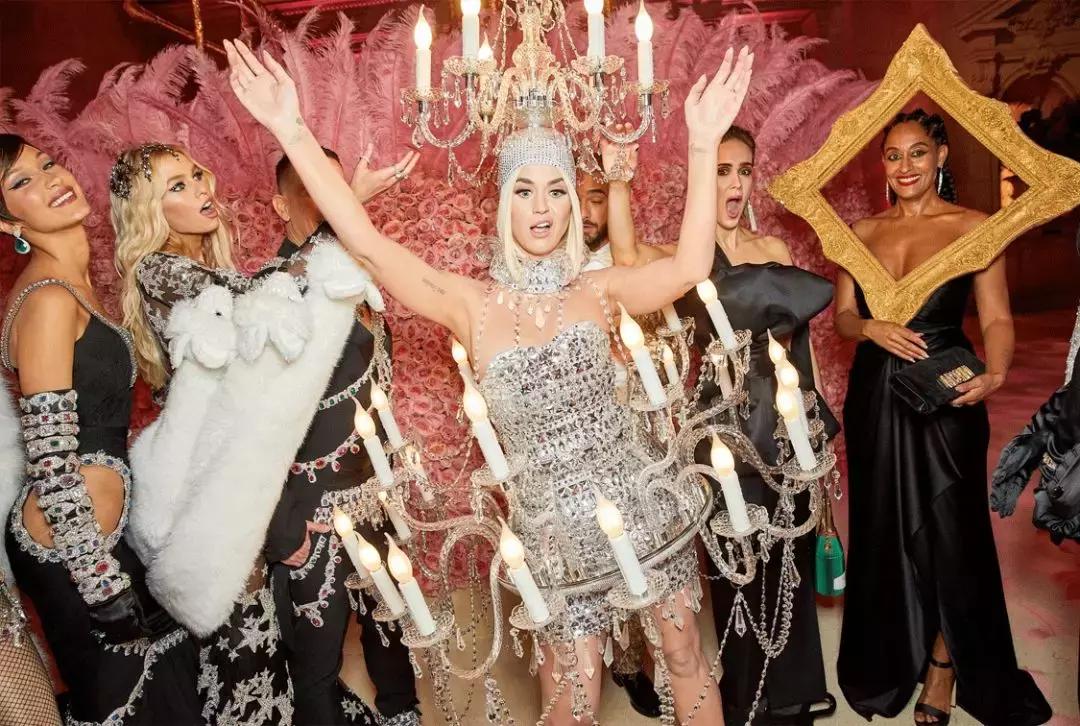 MetGala｜他们都在骗你，今年时尚奥斯卡的主题，是中国古代神话