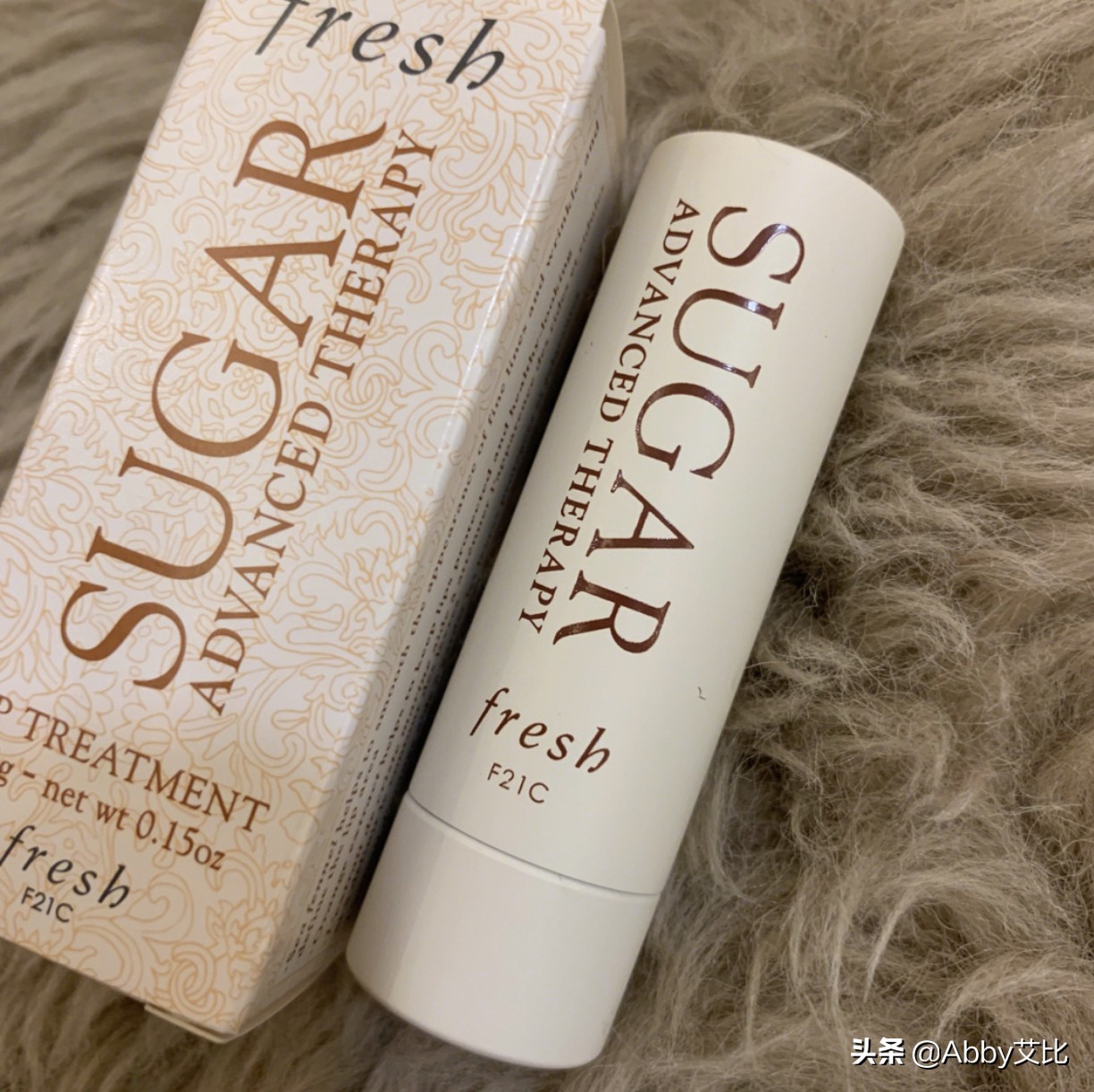 嘴唇干哪款润唇膏好,秋天嘴唇干裂推荐的润唇膏