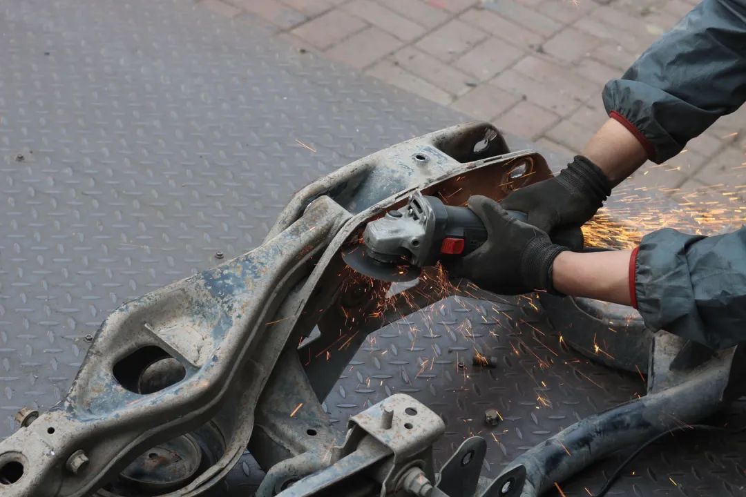 老车修复：翻新一辆破旧不堪的帕杰罗V93，还想再战十年工地