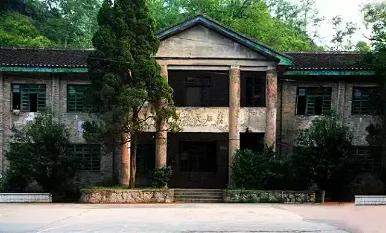 松桃民族中学2021年高考成绩喜报,松桃民族中学2019年高考喜报