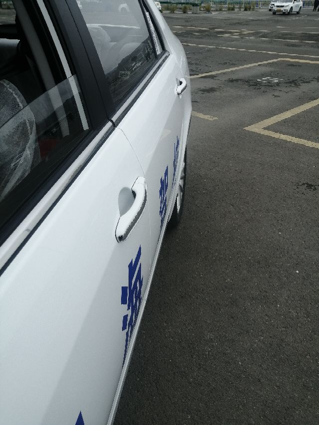 倒车入库库角大于30公分怎么操作,大于30公分倒车入库怎么打方向盘