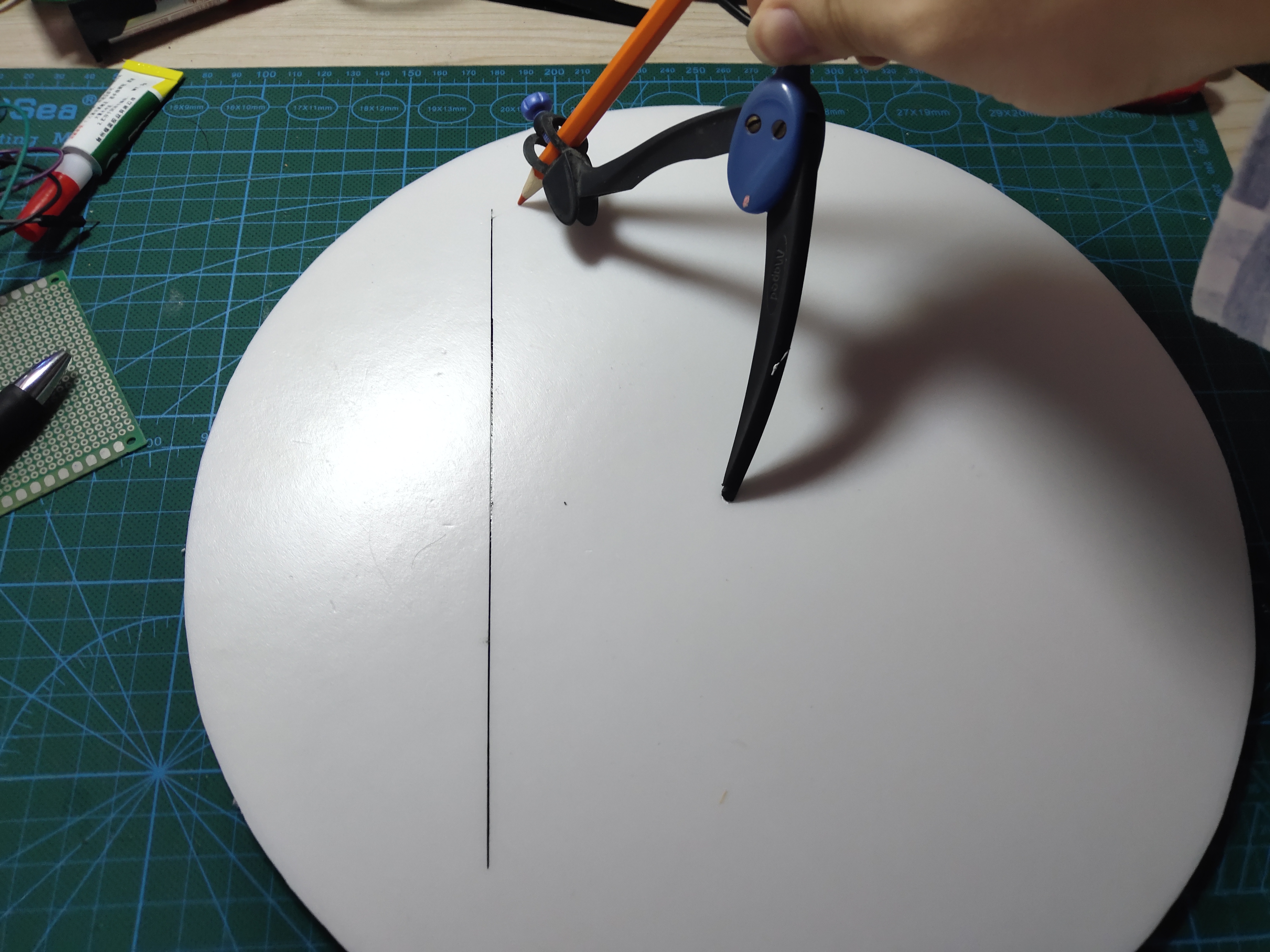 自制遥控飞机需要哪些材料,遥控飞机的遥控器自制