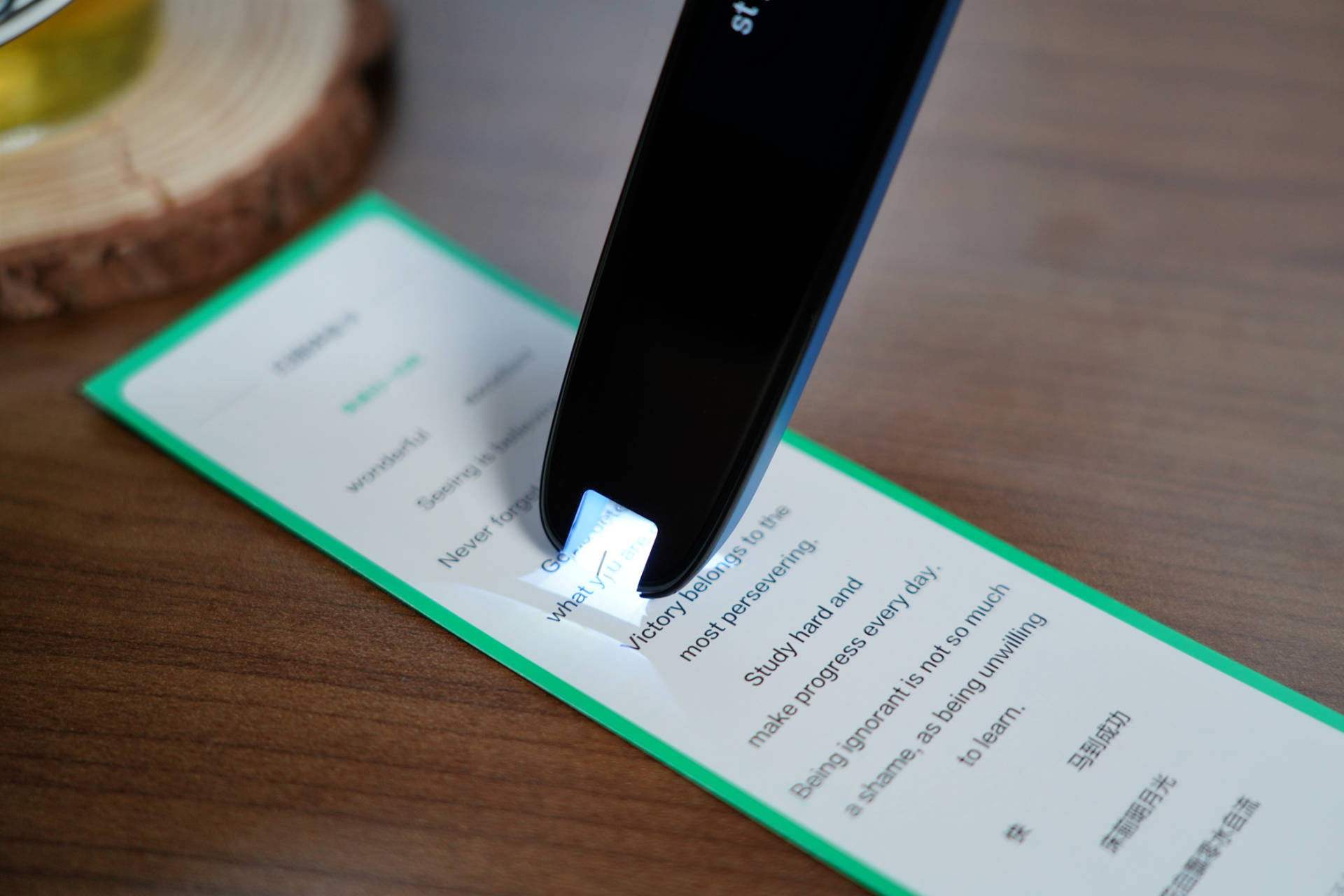 讯飞和有道词典笔哪一款更好,有道阿尔法蛋讯飞翻译笔哪个好用