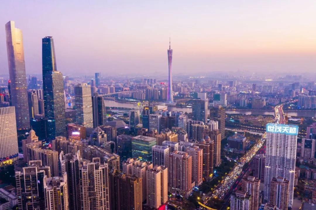 世茂是如何走到今天的,从观望到主动参与