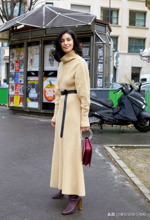 气质长针织裙怎么搭配,暖冬针织裙净色