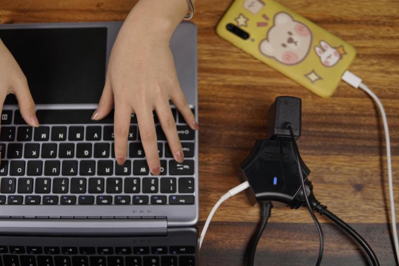 未来居智能插座,飞利浦插座线上线下区别