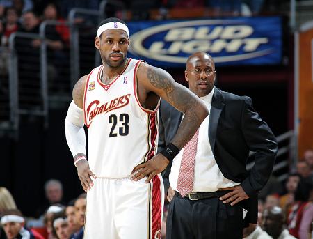 09年詹姆斯绝杀魔术,穿越09年