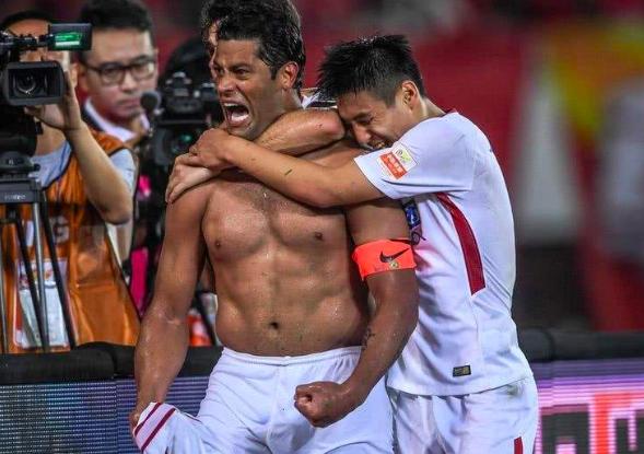 浩克上港年薪,浩克为什么离开上港