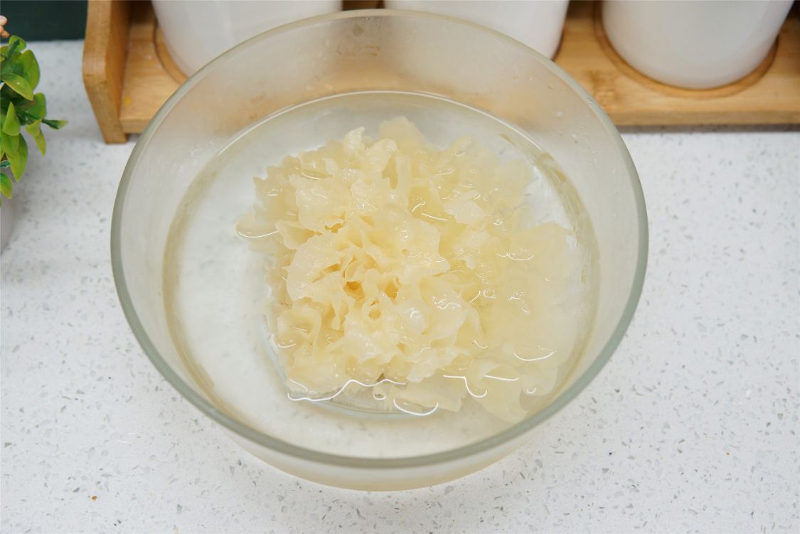 银耳羹怎么煮才能出胶,煮银耳出胶快的方法