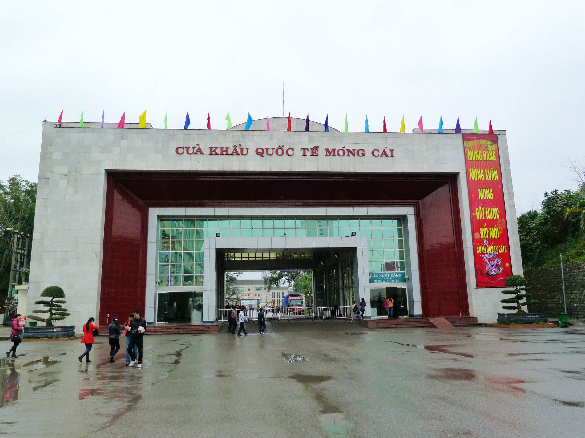 越南芒街打卡,越南芒街旅游视频