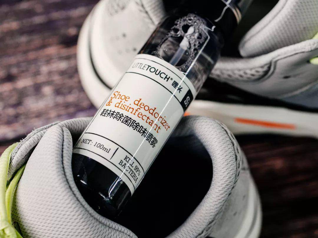 去朋友家做客不敢脱鞋?脚臭为何止,这款除味喷雾告诉你答案