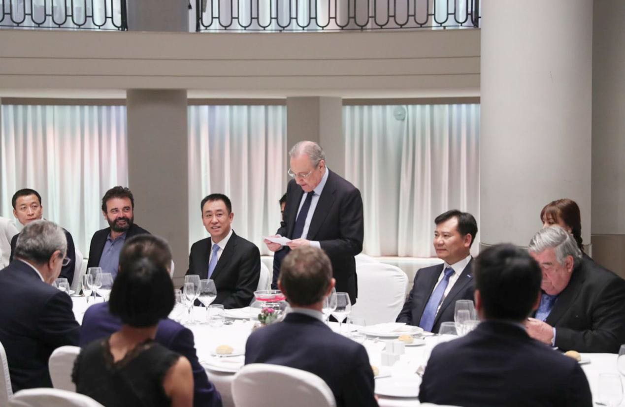 许家印为中国足球立下了汗马功劳,许家印亲赴现场督战恒驰冬测