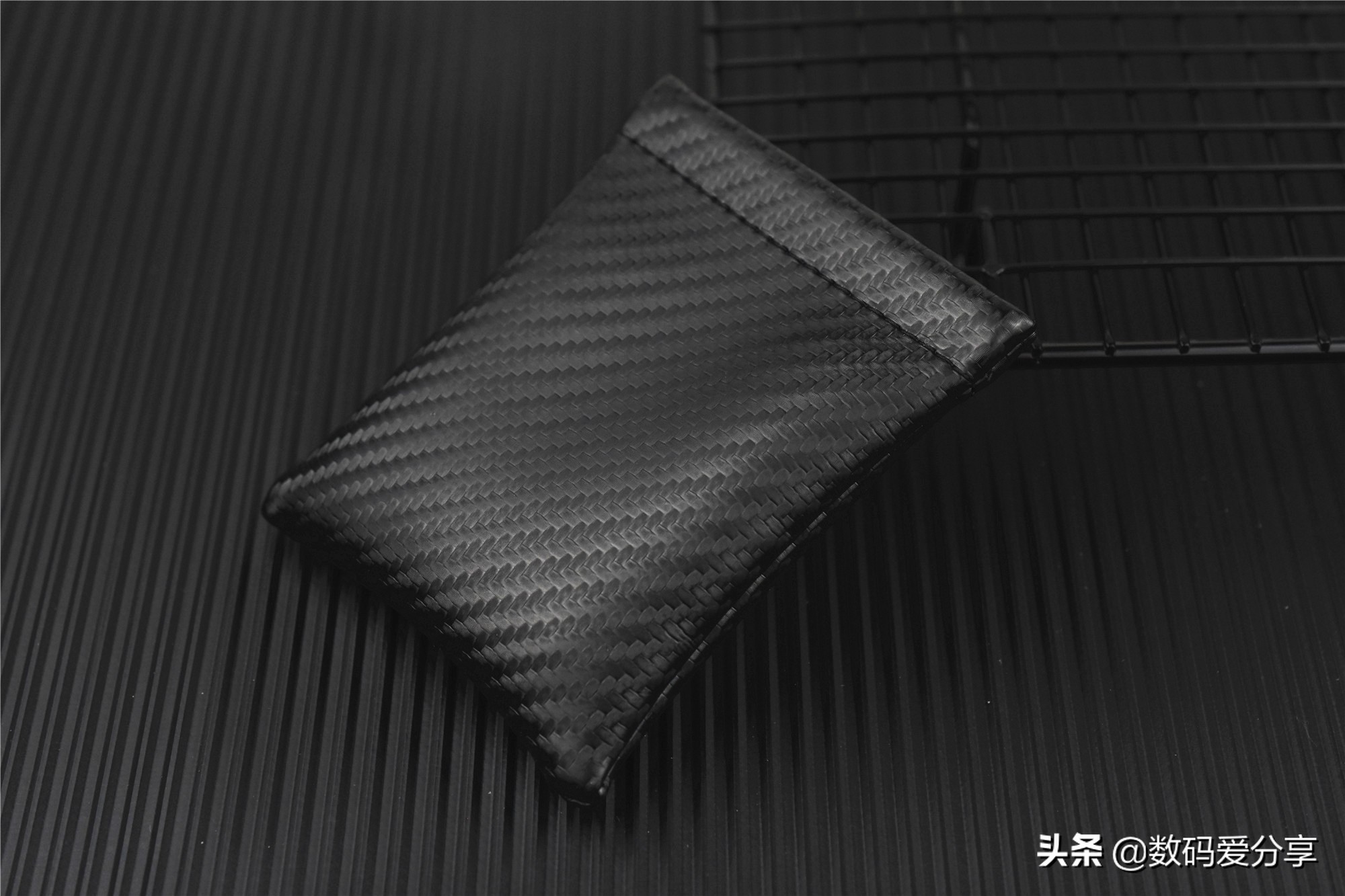 小米头戴式蓝牙耳机测评299元,999元小米耳机