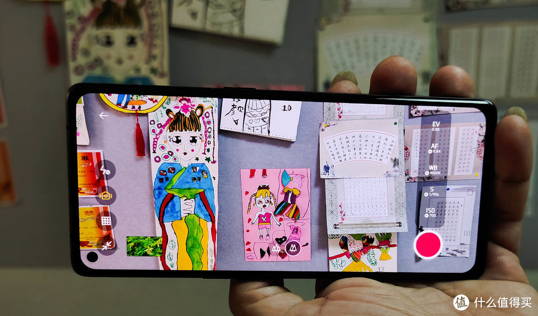 屏幕表现出色，老婆的美颜神机，realme真我GT大师探索版开箱