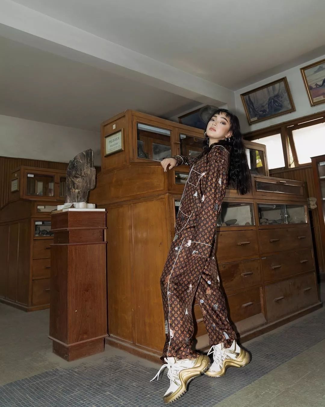 韩国撞脸宋慧乔的年轻女明星,长相甜美撞脸宋慧乔