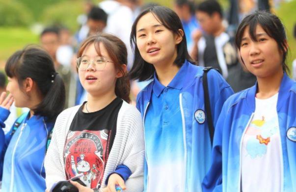 北京曝光4所“野鸡大学”,毕业证分文不值,读完还是高中学历