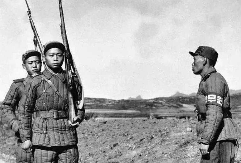 抗美援朝，志愿军艰苦作战时，朝鲜*队军**在干嘛？战斗力怎样？