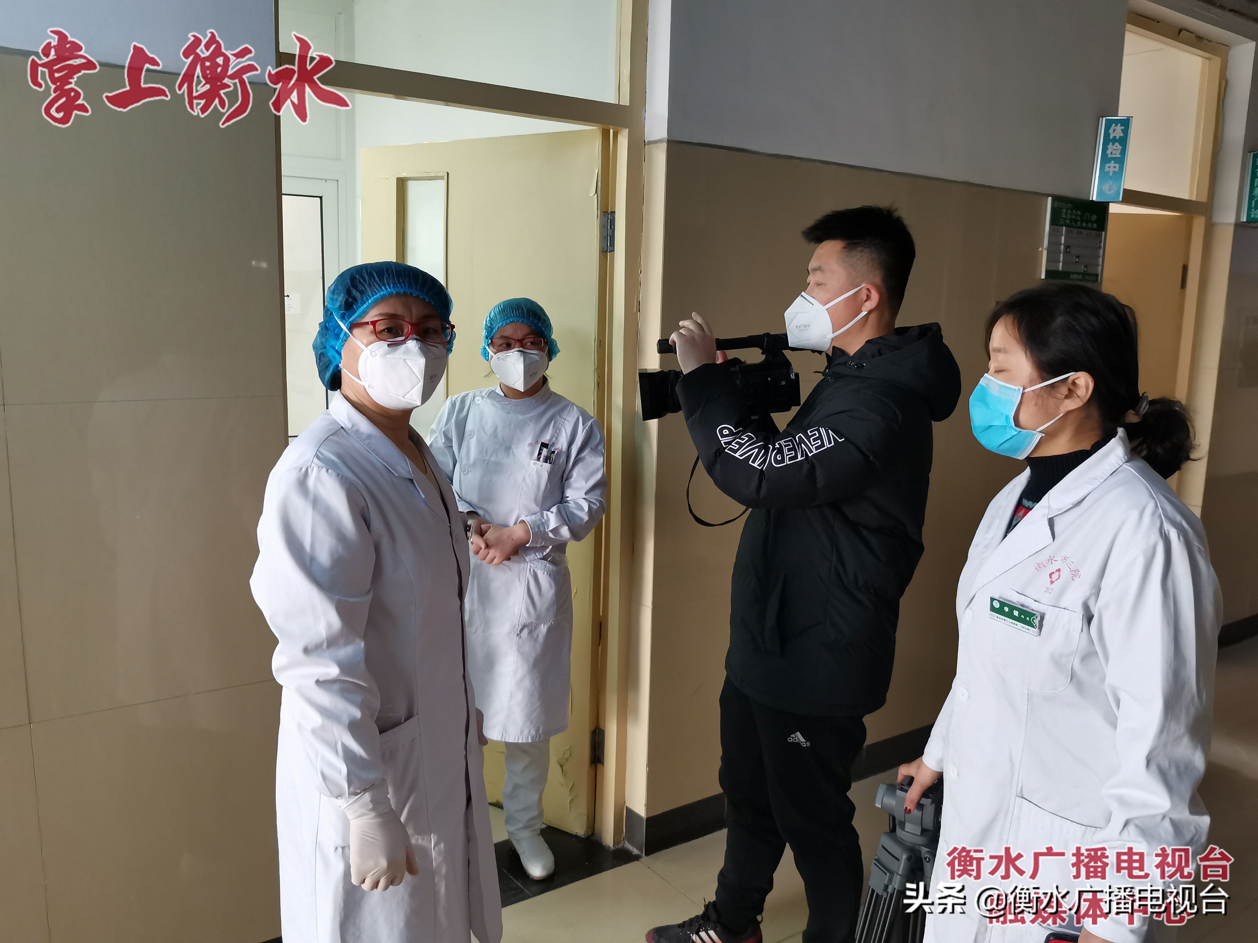 记者采访医护人员在防疫一线,央视采访疫情前线医护人员