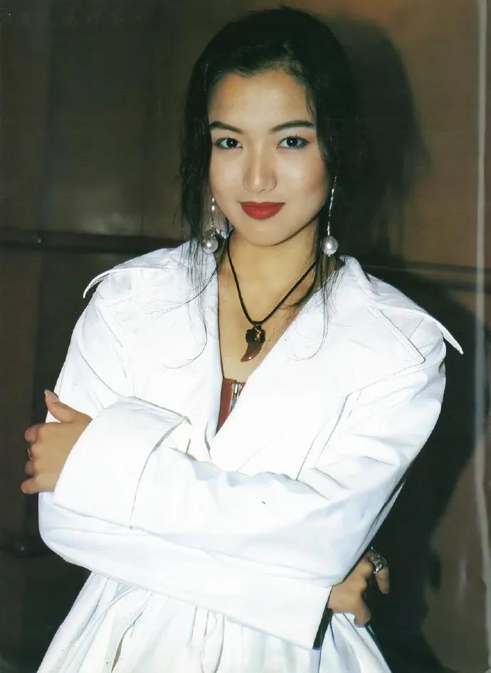 和49岁的她比，流量们的努力好廉价