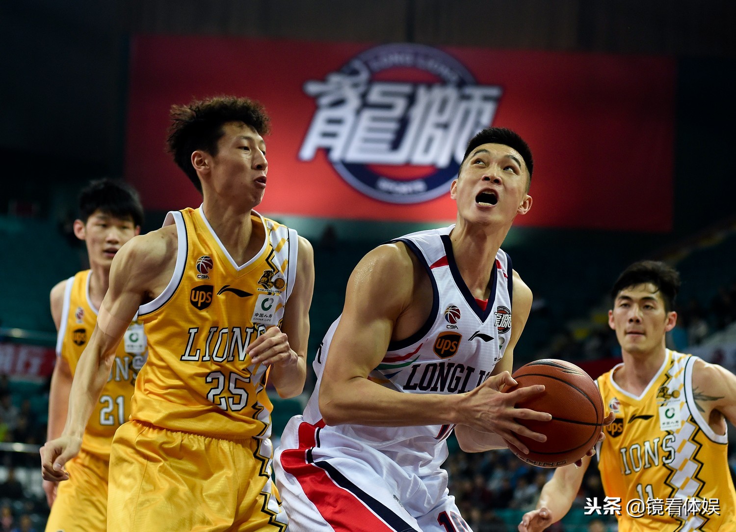 鐜嬮湝閲岀毊,閲岀毊涓轰腑鍥借冻鐞冪暀涓嬬殑韬奖