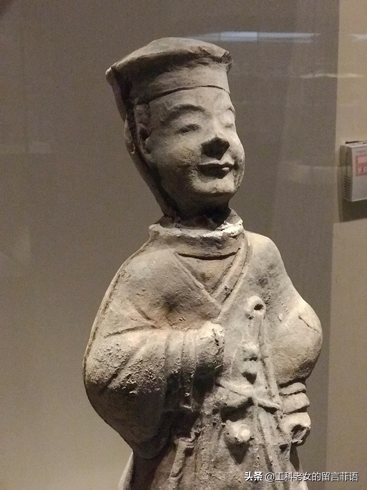 秦汉陶俑风格特色,汉唐陶俑艺术欣赏图片