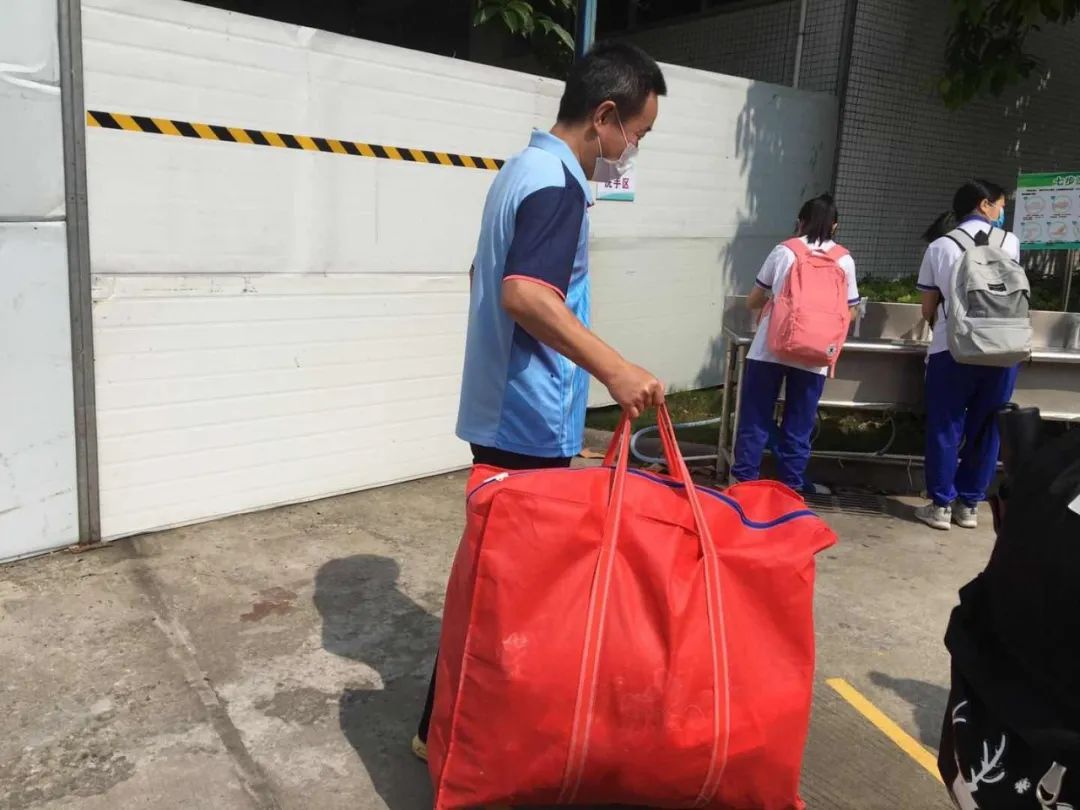 广州市白云中学口碑,广州白云中学2013