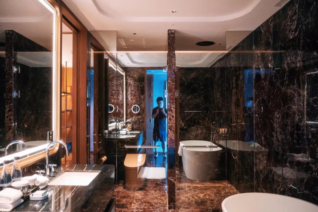 鍗庡皵閬撳か鐧惧勾缁忓吀,鍗庡皵閬撳か鐧惧勾鐢垫