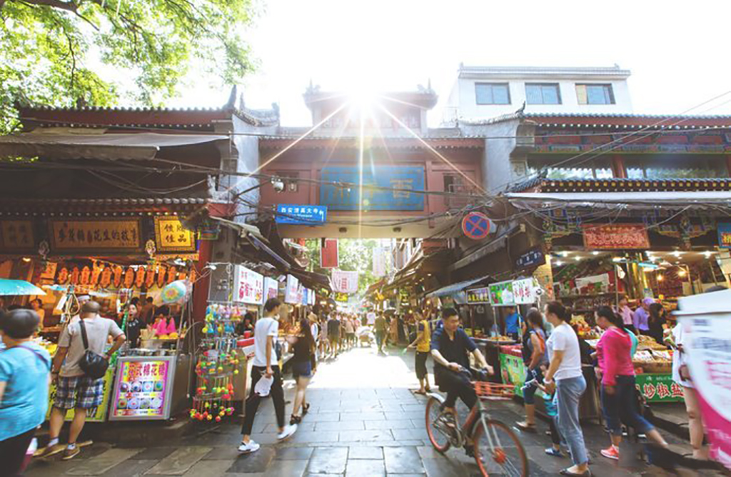 回民街和西羊市有什么区别,西羊市和回民街是一个地方吗