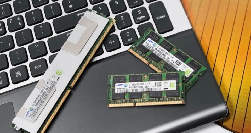 三星海力士金士顿内存条哪个好,戴尔电脑内存条用金士顿还是三星