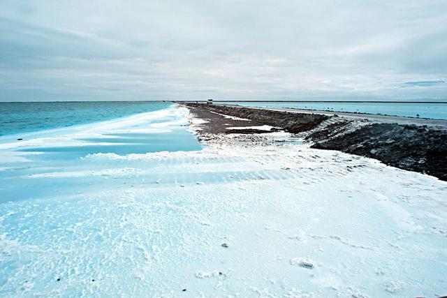 中国最大的盐湖桥,中国第一大盐湖