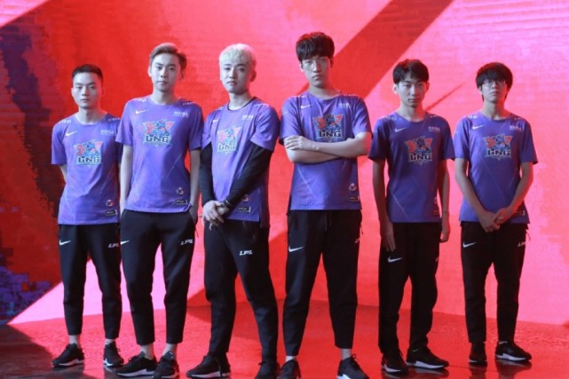 rng去冰岛是什么时候,rng全员去全球总决赛