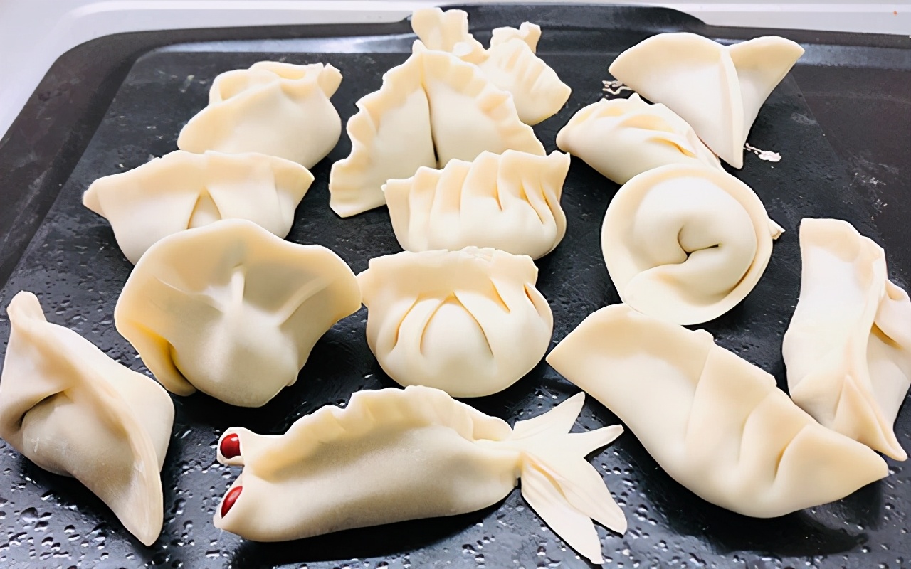 双色花样水饺包法,不会包饺子饺子怎么包才好看