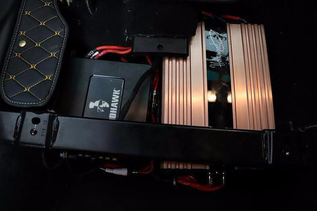 福特探险者汽车音响哪家好丹拿喇叭四门隔音赤峰鑫航汽车音响