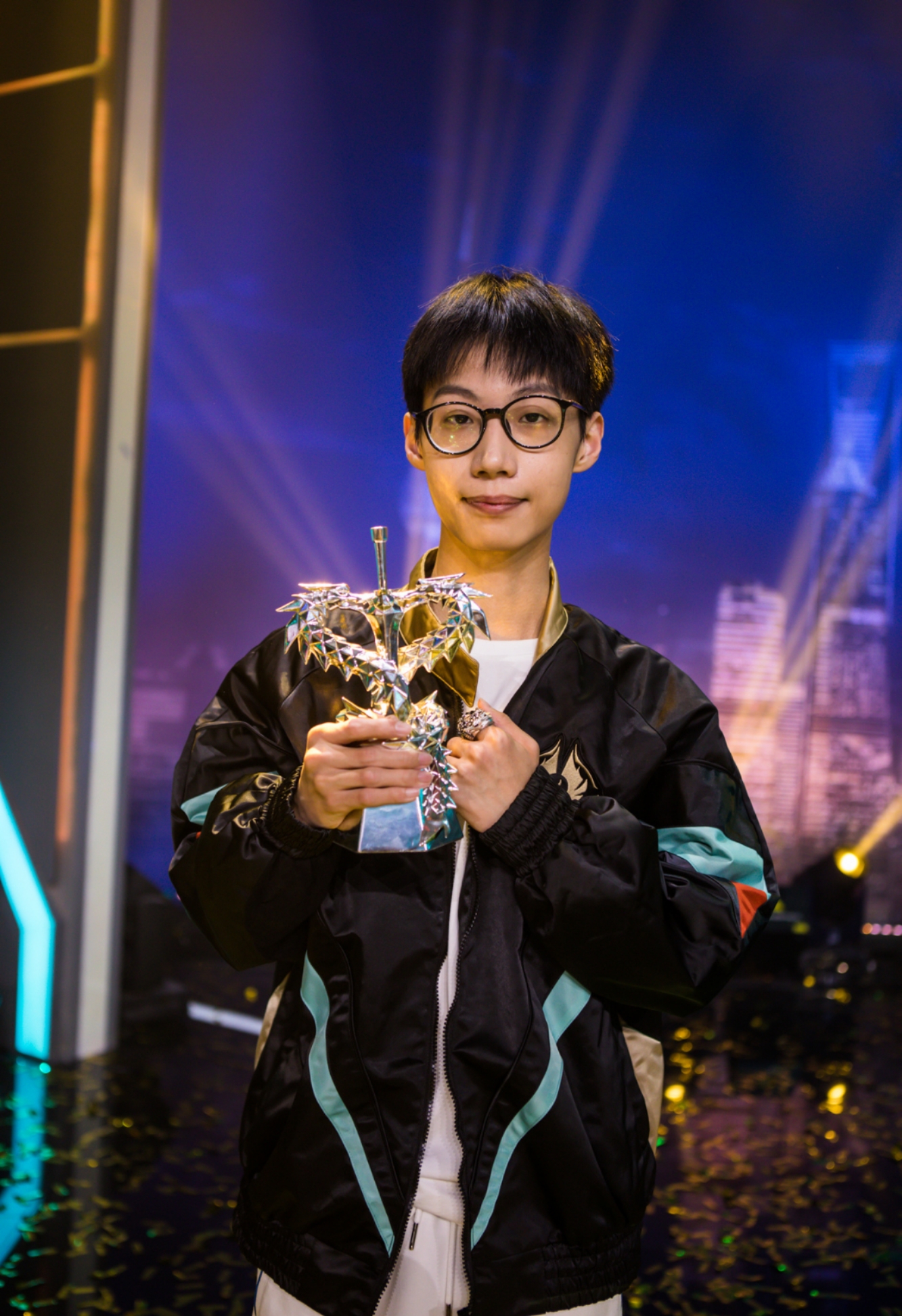 一诺暖阳巅峰相遇,王者荣耀kpl暖阳千里操刀暴揍一诺