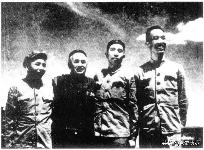 人民解放军第二军首任军长*震王**