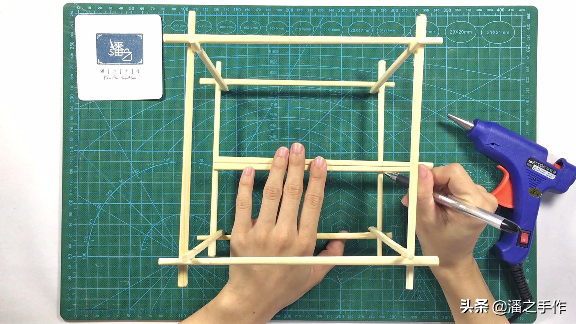 布艺灯笼手工制作教程简单,环保自制小灯笼