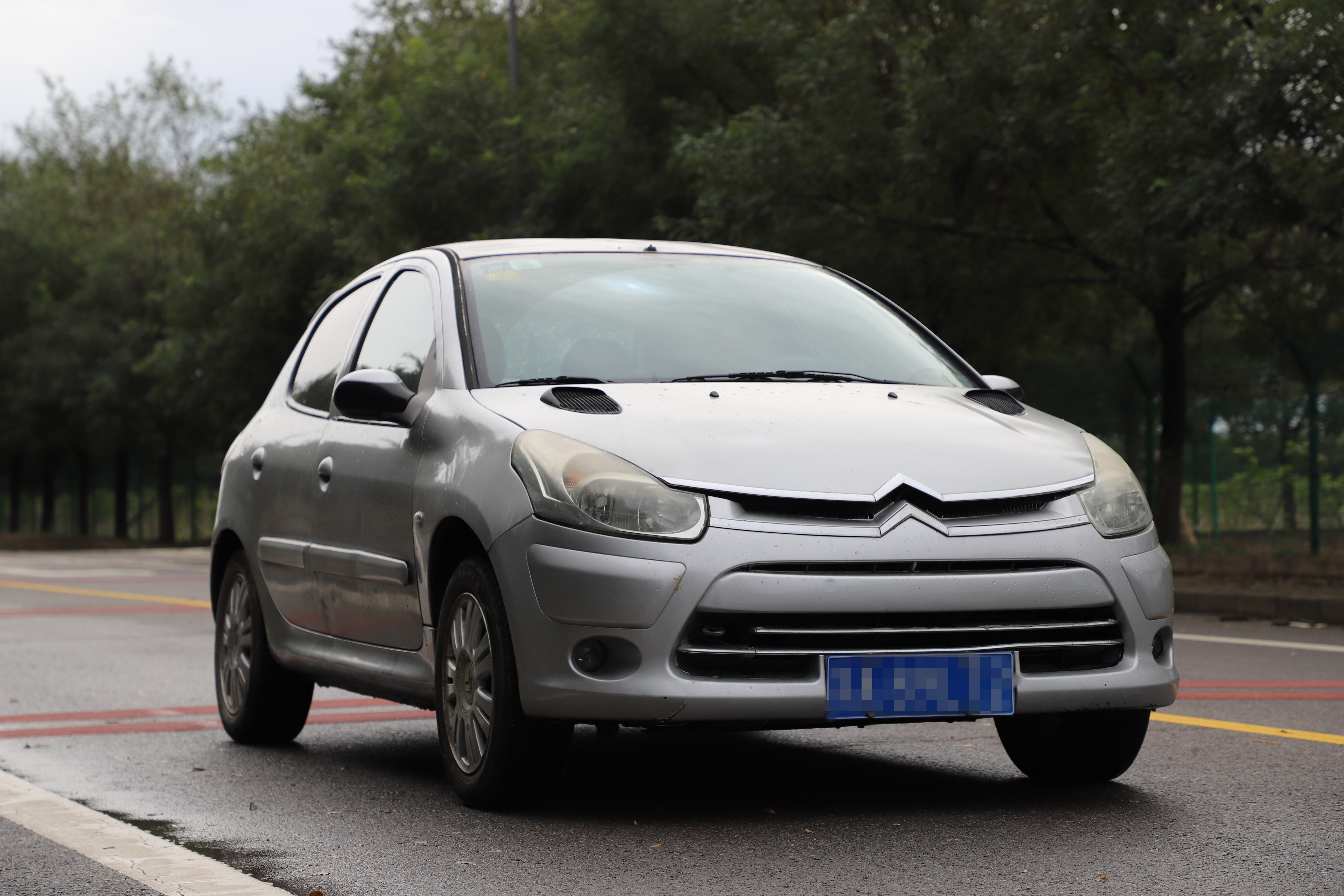 雪铁龙c2两厢驾驶感受,雪铁龙c2这款车怎么样