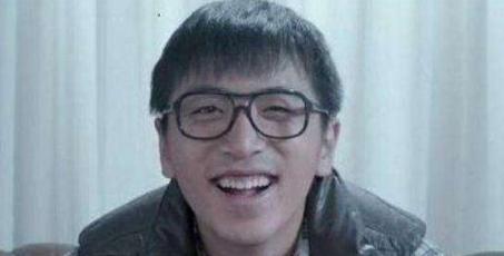 怎样挑选适合自己脸型的眼镜男,怎么选眼镜才能更好看男生