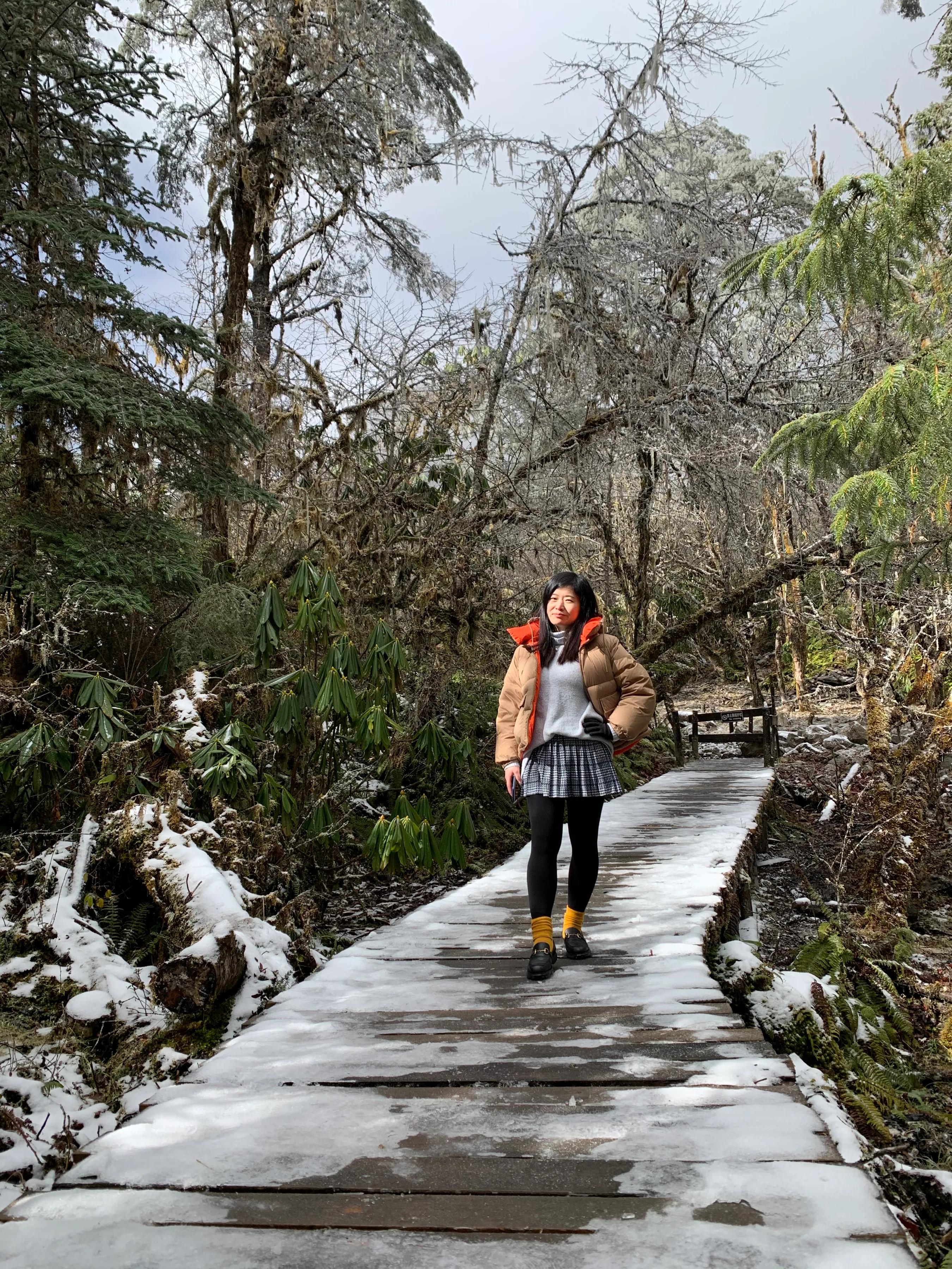 海螺沟燕子沟旅游攻略,海螺沟和燕子沟哪个更值得去