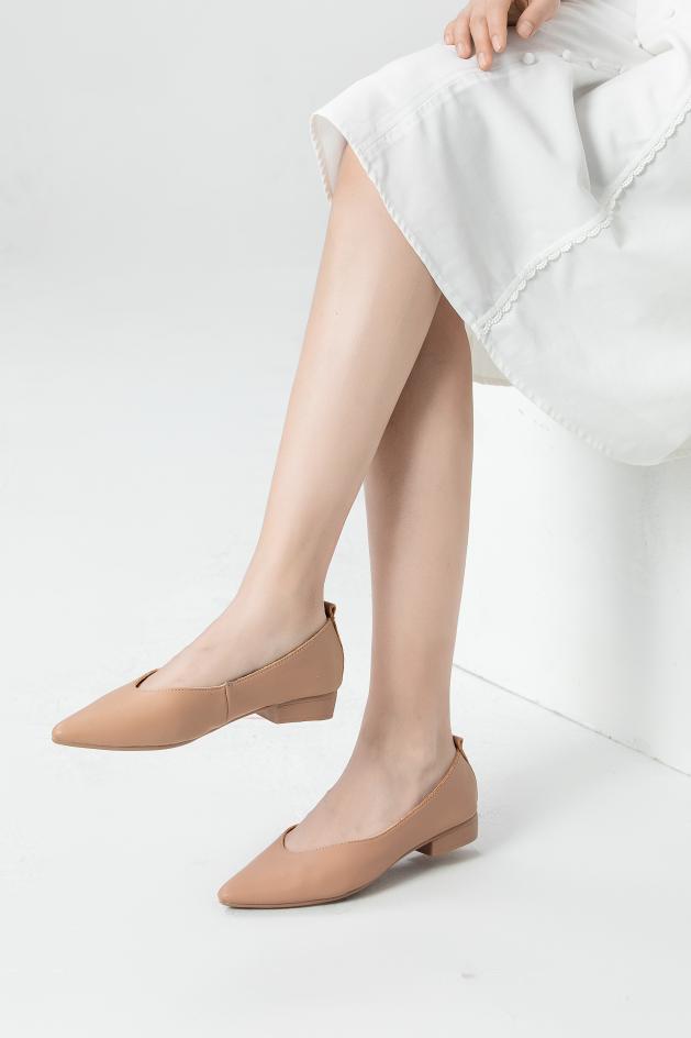 真皮小众百搭豆豆鞋,百搭高端牛皮小白鞋