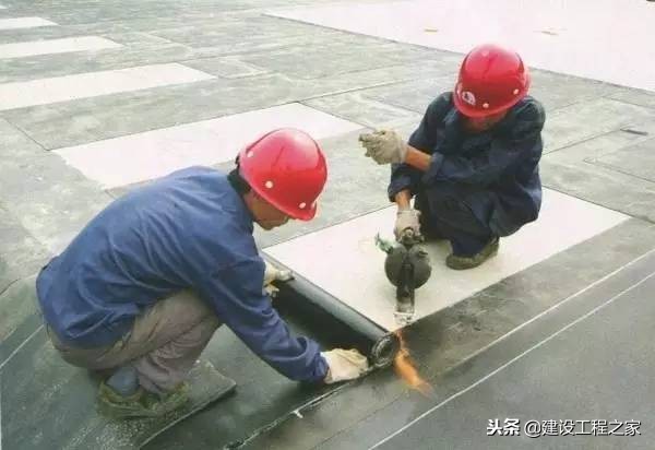 卫生间结构裂缝渗漏怎么处理,地下室金刚砂地面裂缝渗漏处理