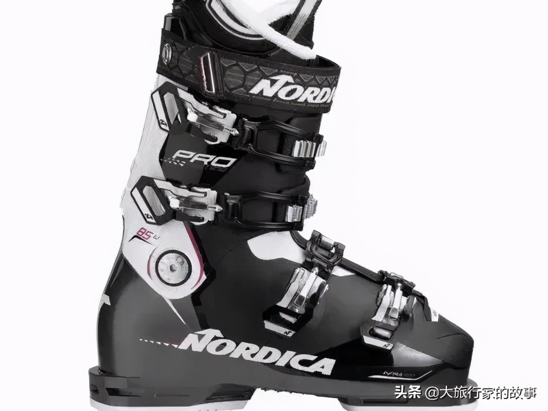 雪具哪个品牌好些又实惠,单板雪具品牌排行