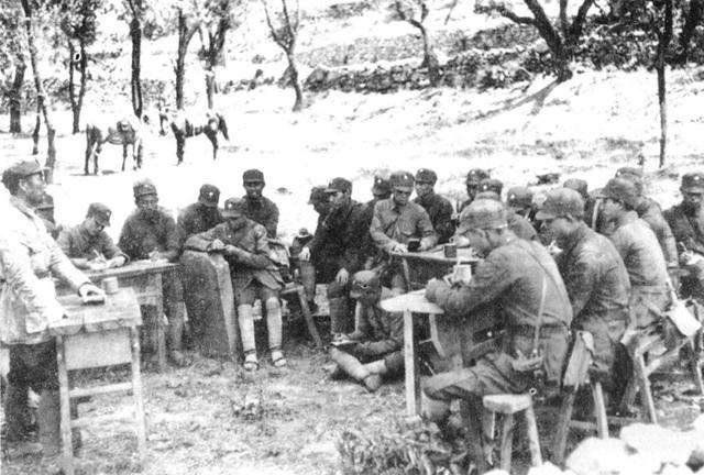 八路军和美国记者,八路军面对美国记者