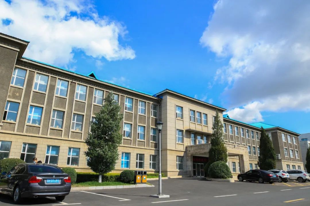 延边大学2020级新生开始报到,延边大学让家长送大一新生进学校